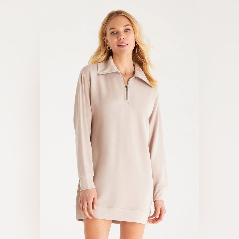 NWT, Z Supply Abigail Dress Size M in Taupe